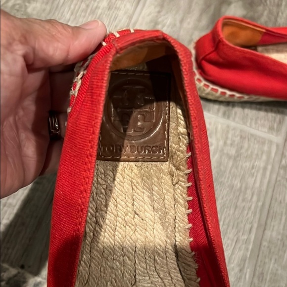 Tory Burch Red and Tan Espadrilles size 8 - Picture 2 of 7